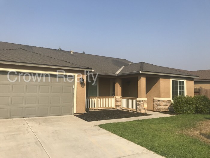 Primary Photo - North East Tulare 3/2 - Delago neighborhood