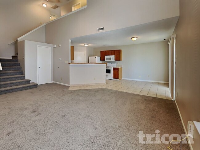 Building Photo - 1310 Kenwood Dr