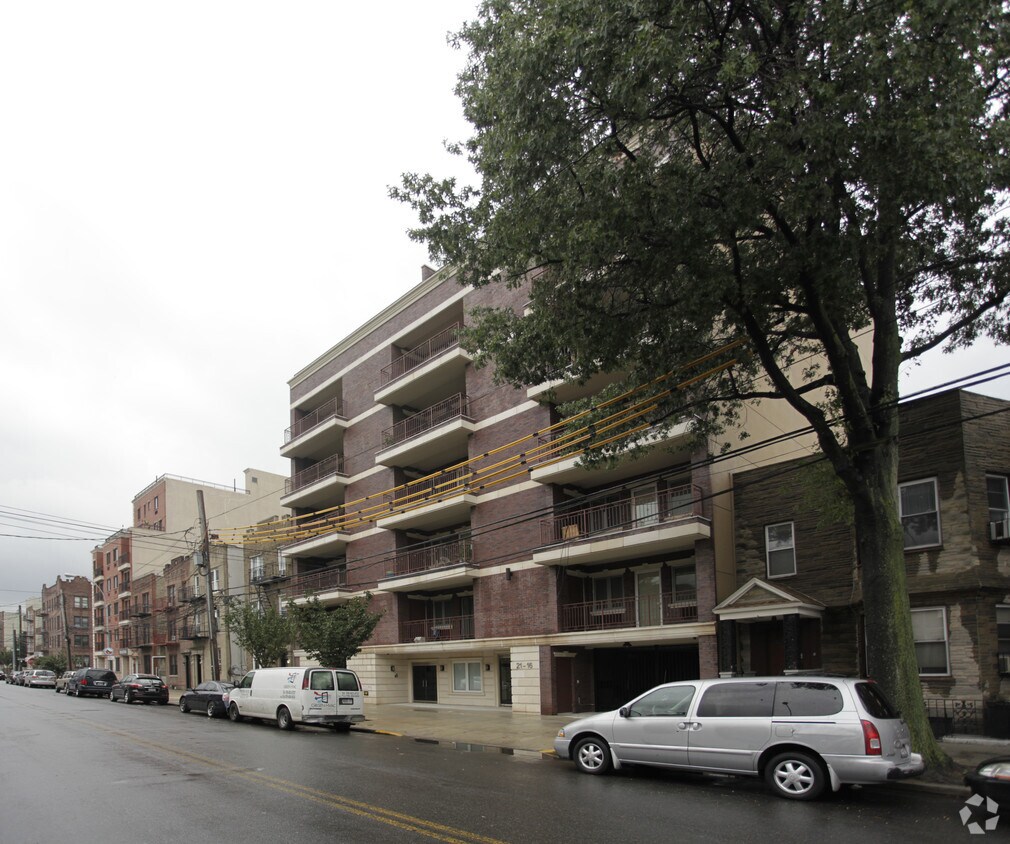 Primary Photo - 21-16 31st Ave