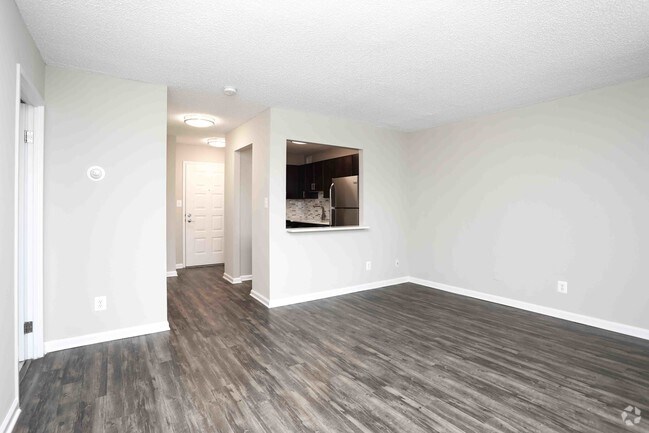 1 habitación, 1 baño - 576 pies cuadrados - Junior - Cortland at McLean