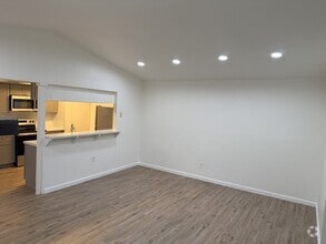 Building Photo - 1222 Tartan Ln