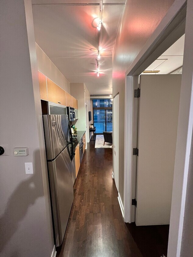 Foto principal - 660 W Wayman St