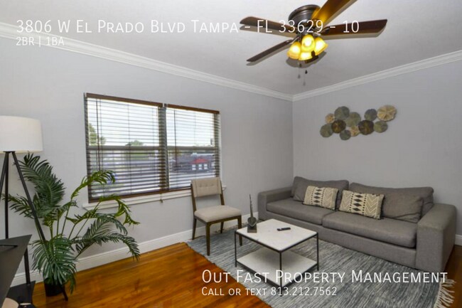 Building Photo - Bright and simple 2 bed/bath!