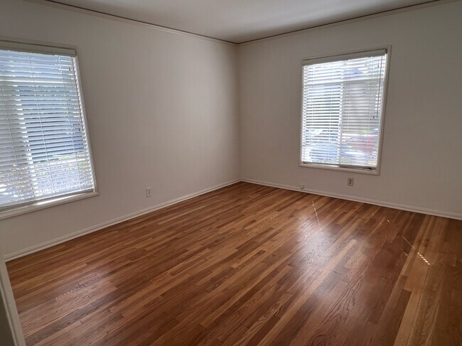 Foto del edificio - 601 Midvale Ave