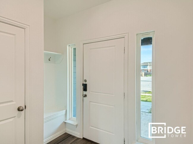 Foto del edificio - 7360 Parkside Pl Dr