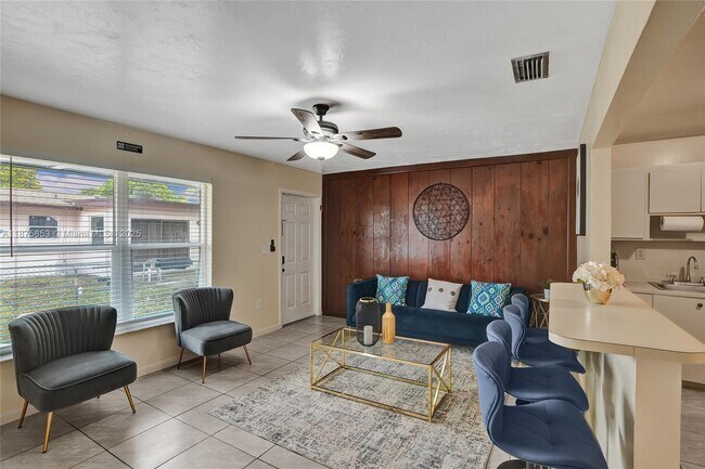 Foto del edificio - 5807 SW 27th St