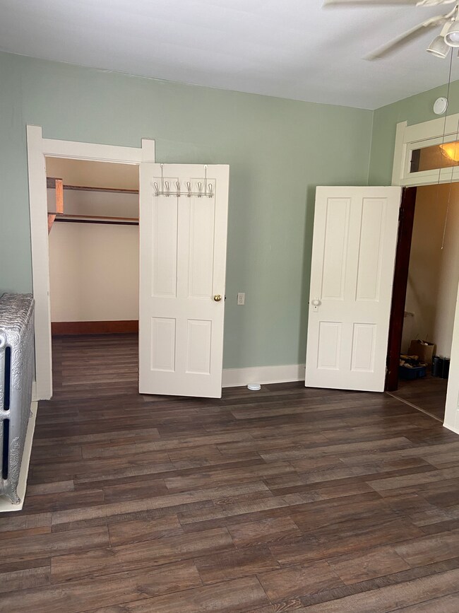Master Bedroom with walk in closet - 397 S 10th St