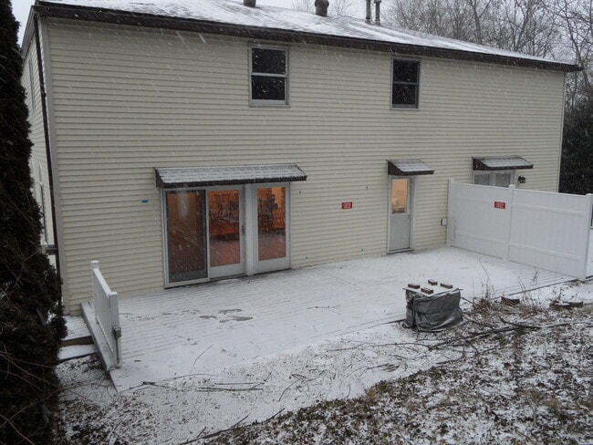 Building Photo - 921 Onondaga St