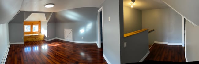 Building Photo - 36 Maple St