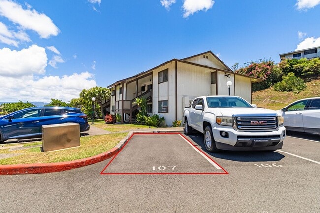 Building Photo - 2nd floor, 2 bedroom/1 bath/2 parking Town...
