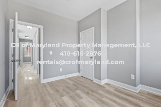 Building Photo - WAITLIST APPLICATIONS ONLY