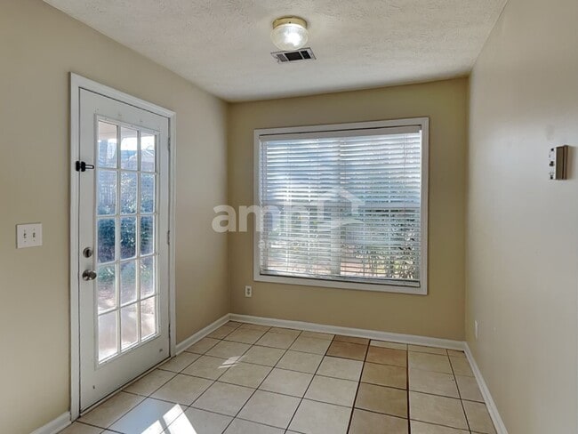 Foto del edificio - 805 Chatham Park Dr