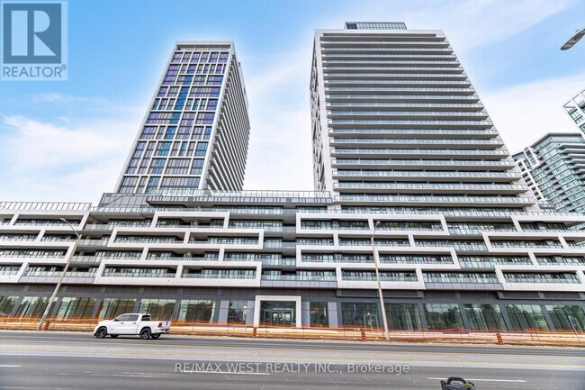 Building Photo - 8960 Jane St