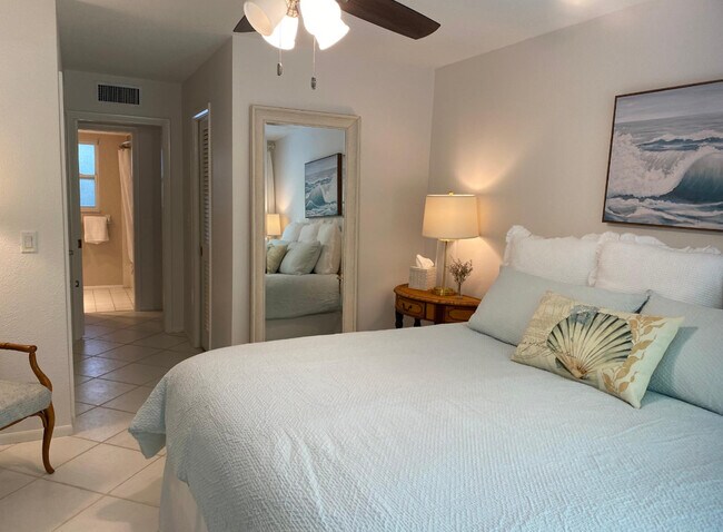 Foto del edificio - 333 The Esplanade N