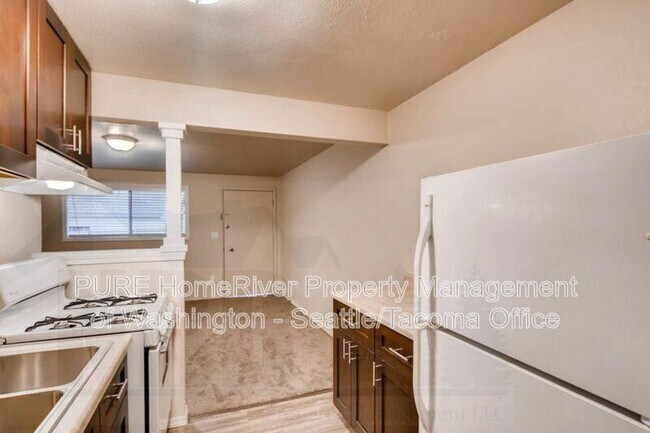 Foto del edificio - 14510 Washington Ave SW