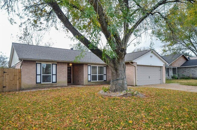 Building Photo - 10311 Lybert Rd
