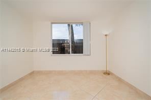 Building Photo - 2 br, 2 bath House - Serenity On The River...