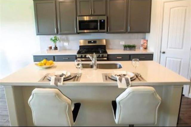 Foto del edificio - 805 Spruce Ln