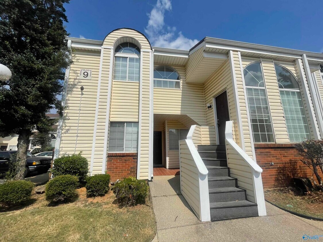 Primary Photo - 1155 Old Monrovia Rd NW