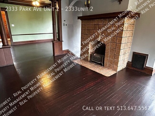 Building Photo - 2333 Park Ave