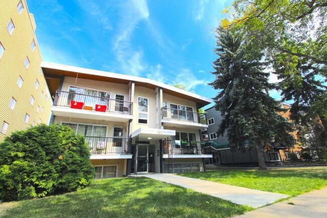 Building Photo - Oliver Place 2