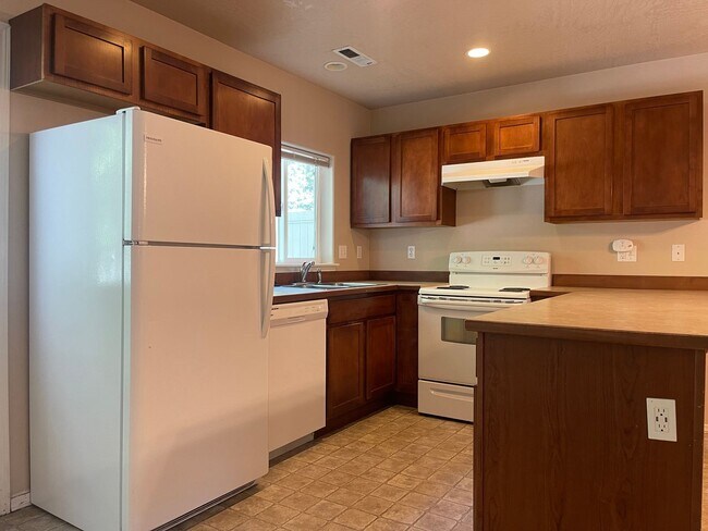 Building Photo - 3 Bedroom In Spokane Valley