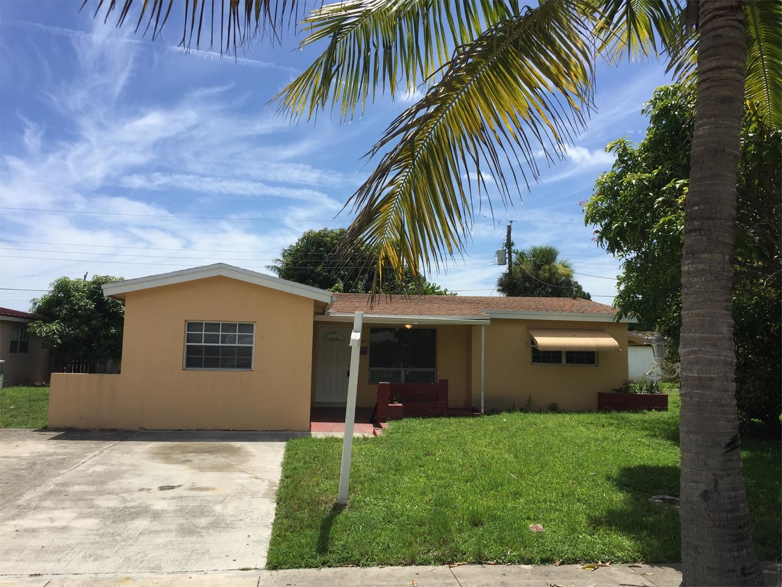 3500 NW 38th Terrace, Lauderdale Lakes, FL 33309 - House Rental in ...