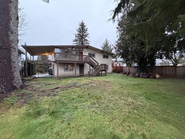 Foto del edificio - 8428 Maple Ave SE