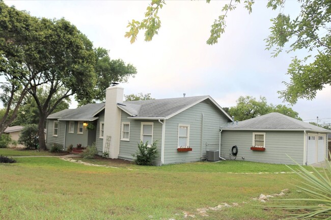 Building Photo - 400 RITTIMAN RD