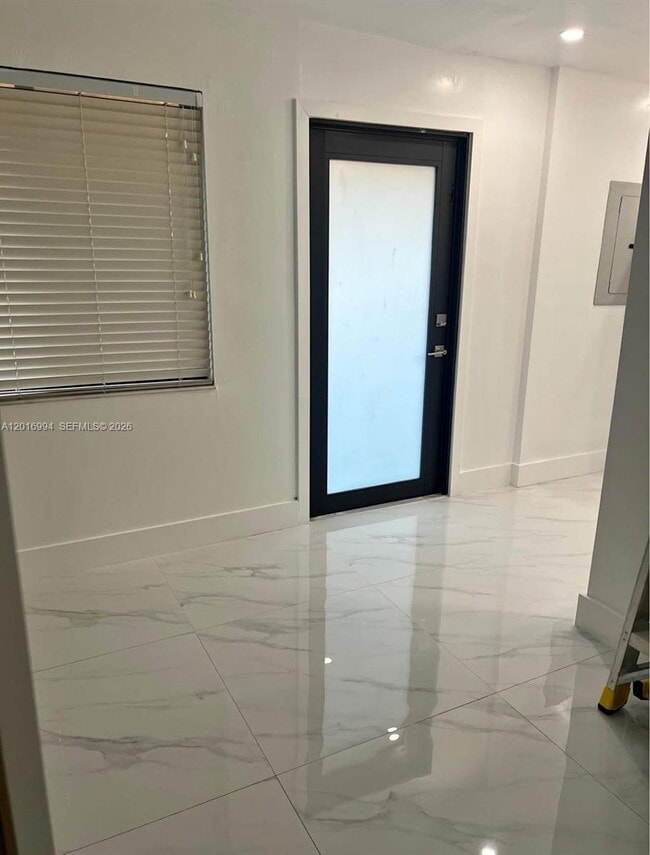 Foto del edificio - 6825 SW 154th Ct