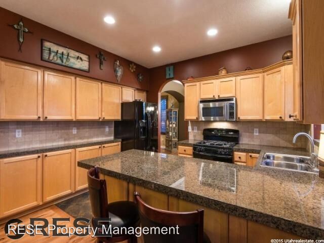 Building Photo - 14046 S Stone Canyon Dr