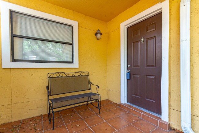 Building Photo - 799 Sandpiper Ln