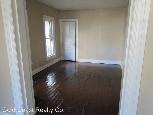 Building Photo - 4 br, 1 bath House - 42 Pioneer Street