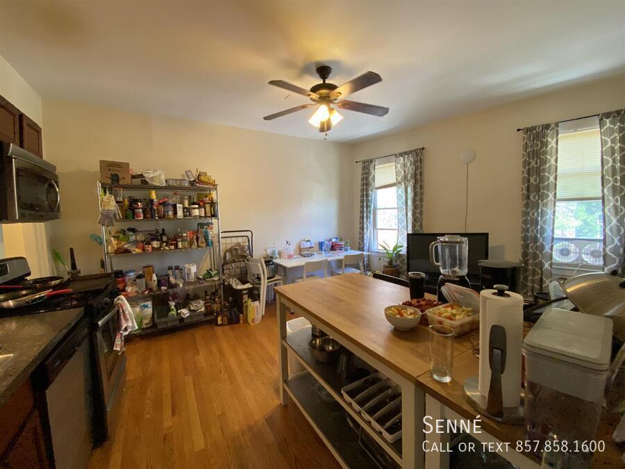 Foto principal - 1218 Cambridge St