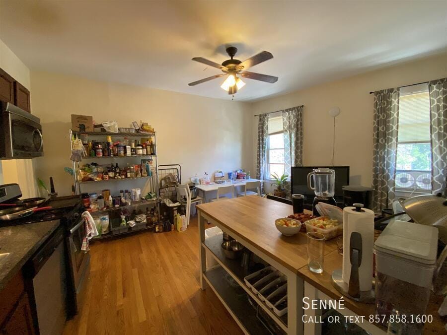 Primary Photo - 1218 Cambridge St