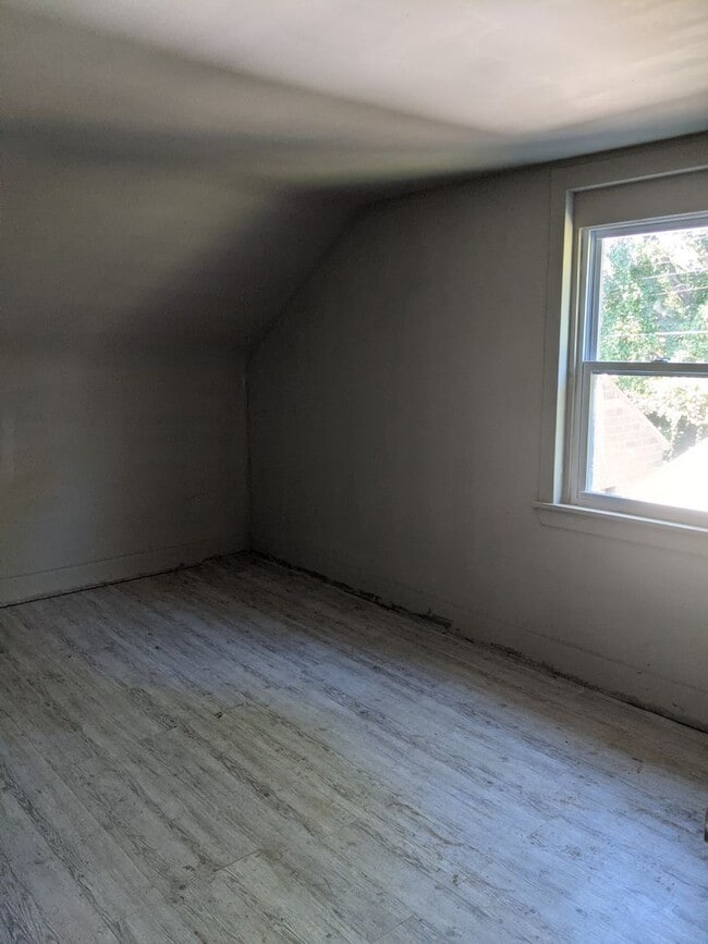 Building Photo - 4021 Neff Ave