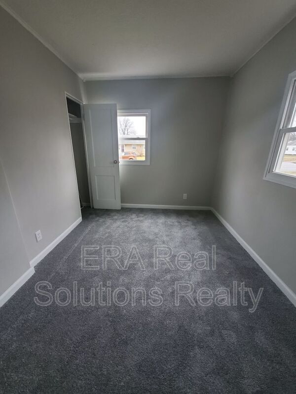 Building Photo - 3077 Brownlee Ave