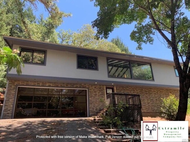 4580 Lake County Hwy - 4