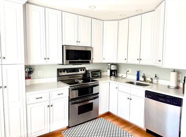 Foto del edificio - 4 Spinnaker Hill Ln