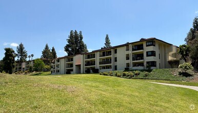 Building Photo - 17647 Pomerado Rd