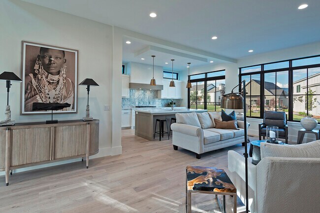 Foto del edificio - 417 N Farmhouse Way
