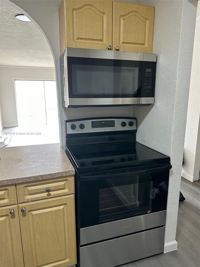 Foto del edificio - 9972 SW 88th St