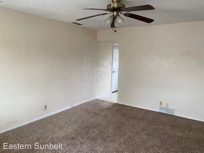 Building Photo - 3 br, 1 bath House - 232 New Mexico Drive