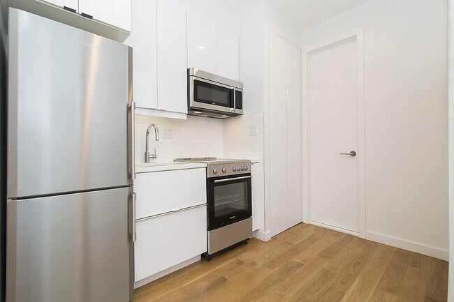 Foto del edificio - 137 Thompson St