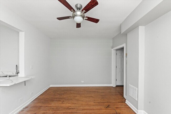 Building Photo - 2121 N Campbell Ave