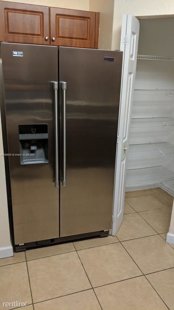 Foto del edificio - 4 br, 3.5 bath Townhome - 23433 SW 112th Ct