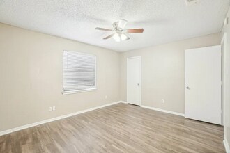 Building Photo - 3008 Sappington Pl