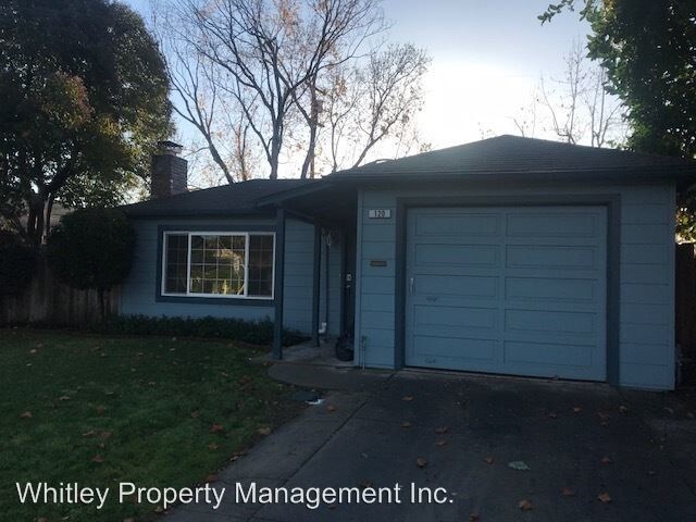 Foto principal - 120 E St