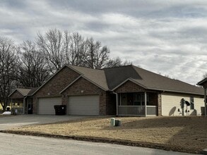 Building Photo - 822 15th St