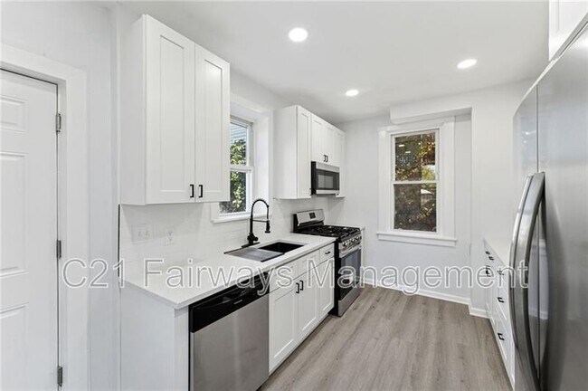 Foto del edificio - 233 E 19th Ave